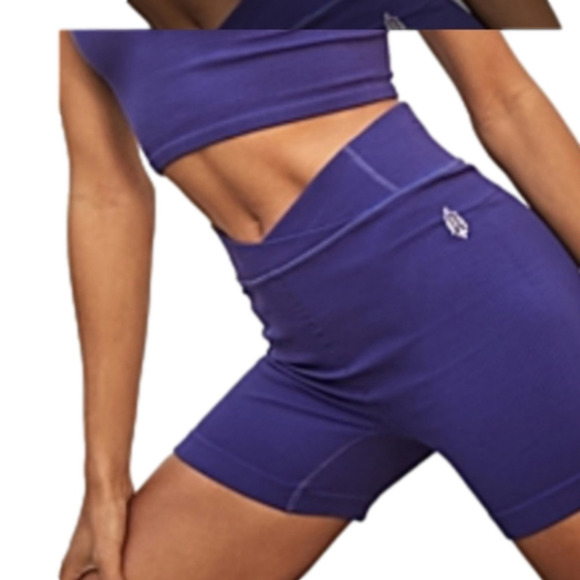 FREE People Movement Free Throw Fitted Shorts Bottoms Tights NEW! - Picture 2 of 4